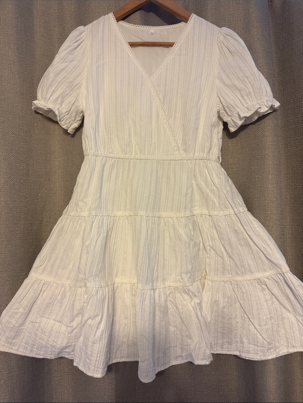 Tiered Puff Sleeve V-Neck Midi Dress in White